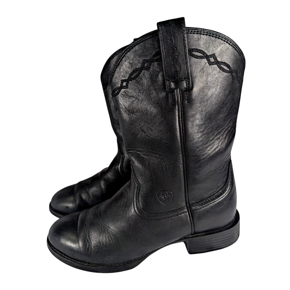 NWOT! ARIAT! BLACK GENUINE LEATHER WESTERN STYLE, LOW HEEL, COWBOY BOOTS! 8.5D